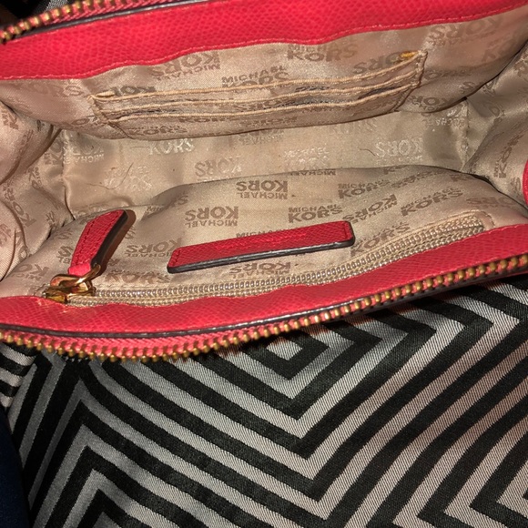 Women’s Michael Kors Crossbody - Picture 2 of 3